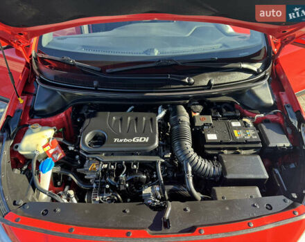 Червоний Хендай і20, об'ємом двигуна 1 л та пробігом 186 тис. км за 11799 $, фото 95 на Automoto.ua