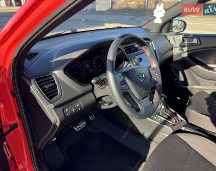 Червоний Хендай і20, об'ємом двигуна 1 л та пробігом 186 тис. км за 11799 $, фото 51 на Automoto.ua