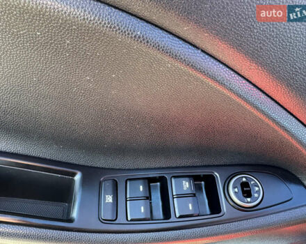 Червоний Хендай і20, об'ємом двигуна 1 л та пробігом 186 тис. км за 11799 $, фото 42 на Automoto.ua