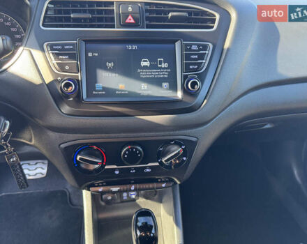 Червоний Хендай і20, об'ємом двигуна 1 л та пробігом 186 тис. км за 11799 $, фото 57 на Automoto.ua