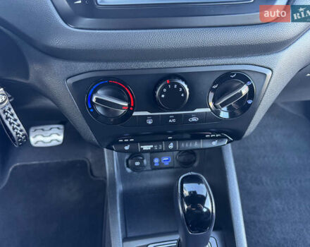 Червоний Хендай і20, об'ємом двигуна 1 л та пробігом 186 тис. км за 11799 $, фото 112 на Automoto.ua