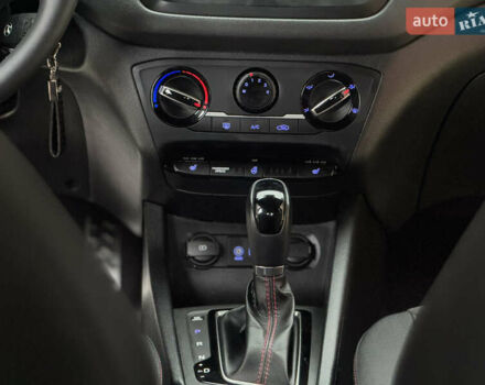 Красный Хендай и20, объемом двигателя 1 л и пробегом 186 тыс. км за 11999 $, фото 17 на Automoto.ua