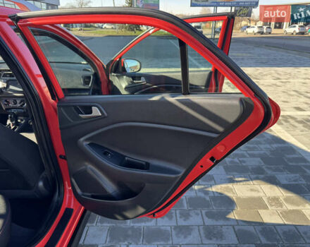 Червоний Хендай і20, об'ємом двигуна 1 л та пробігом 186 тис. км за 11799 $, фото 76 на Automoto.ua