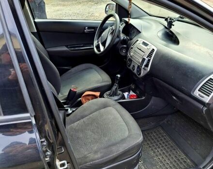 Хендай и20, объемом двигателя 1.4 л и пробегом 300 тыс. км за 3800 $, фото 2 на Automoto.ua