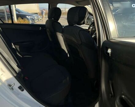 Хендай и20, объемом двигателя 1.3 л и пробегом 257 тыс. км за 4600 $, фото 26 на Automoto.ua