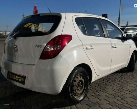 Хендай и20, объемом двигателя 1.3 л и пробегом 257 тыс. км за 4600 $, фото 6 на Automoto.ua