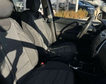 Хендай и20, объемом двигателя 1.3 л и пробегом 257 тыс. км за 4600 $, фото 22 на Automoto.ua