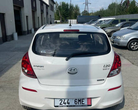 Хендай і20, об'ємом двигуна 1.12 л та пробігом 181 тис. км за 7600 $, фото 6 на Automoto.ua