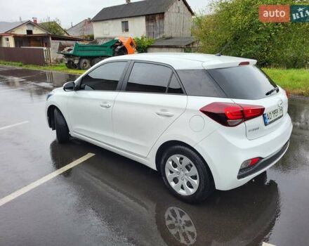 Хендай і20, об'ємом двигуна 1.25 л та пробігом 104 тис. км за 10350 $, фото 5 на Automoto.ua