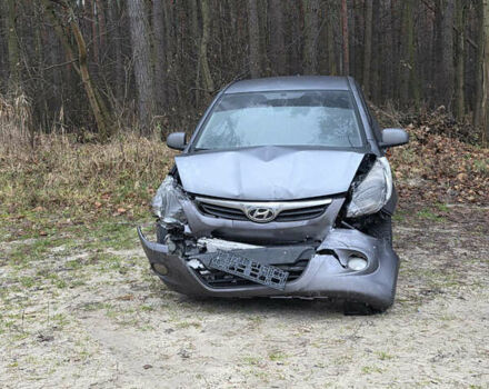 Серый Хендай и20, объемом двигателя 1.4 л и пробегом 175 тыс. км за 1700 $, фото 3 на Automoto.ua