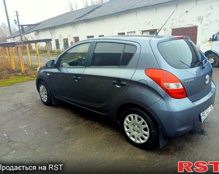 Серый Хендай и20, объемом двигателя 1.2 л и пробегом 181 тыс. км за 5600 $, фото 5 на Automoto.ua