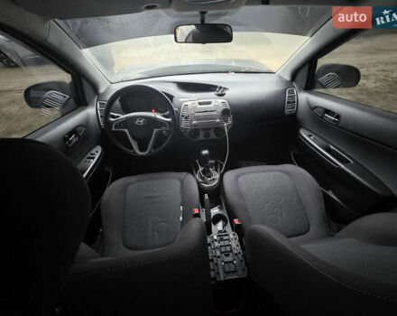 Серый Хендай и20, объемом двигателя 1.4 л и пробегом 175 тыс. км за 1700 $, фото 5 на Automoto.ua