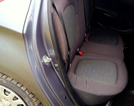 Серый Хендай и20, объемом двигателя 1.2 л и пробегом 181 тыс. км за 5600 $, фото 8 на Automoto.ua