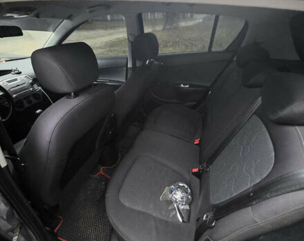 Серый Хендай и20, объемом двигателя 1.4 л и пробегом 175 тыс. км за 1700 $, фото 8 на Automoto.ua