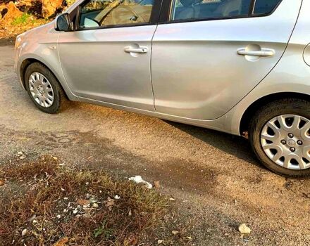 Хендай и20 2010 в Харькове на Automoto.ua Серый Хендай и20, объемом двигателя 1.2 л и пробегом 140 тыс. км за 5200 $, фото 2 на Automoto.ua