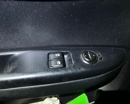 Серый Хендай и20, объемом двигателя 1.25 л и пробегом 130 тыс. км за 4684 $, фото 1 на Automoto.ua