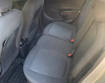 Хендай и20 2010 в Харькове на Automoto.ua Серый Хендай и20, объемом двигателя 1.25 л и пробегом 140 тыс. км за 5200 $, фото 5 на Automoto.ua