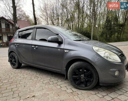 Сірий Хендай і20, об'ємом двигуна 1.59 л та пробігом 209 тис. км за 7000 $, фото 2 на Automoto.ua