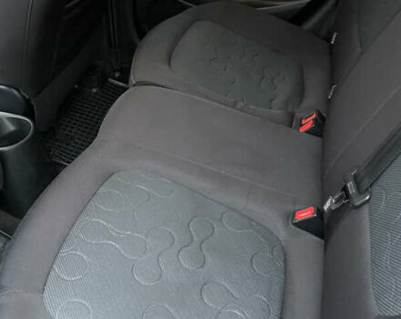 Хендай і20 2010 у Києві на Automoto.ua Сірий Хендай і20, об'ємом двигуна 1.4 л та пробігом 187 тис. км за 6500 $, фото 7 на Automoto.ua