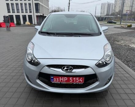 Серый Хендай и20, объемом двигателя 1.6 л и пробегом 137 тыс. км за 10950 $, фото 1 на Automoto.ua