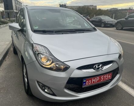 Серый Хендай и20, объемом двигателя 1.6 л и пробегом 137 тыс. км за 10900 $, фото 2 на Automoto.ua