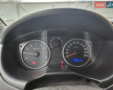 Серый Хендай и20, объемом двигателя 1.2 л и пробегом 181 тыс. км за 4600 $, фото 8 на Automoto.ua