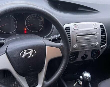 Серый Хендай и20, объемом двигателя 1.4 л и пробегом 188 тыс. км за 6700 $, фото 5 на Automoto.ua