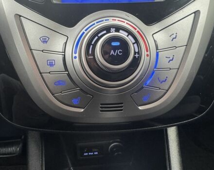 Серый Хендай и20, объемом двигателя 1.6 л и пробегом 137 тыс. км за 10900 $, фото 19 на Automoto.ua