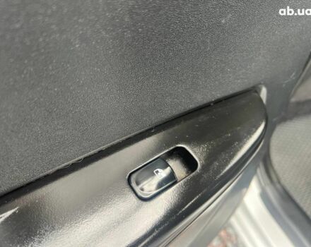 Хендай и20 2011 в Львове на Automoto.ua Серый Хендай и20, объемом двигателя 1.2 л и пробегом 184 тыс. км за 5990 $, фото 32 на Automoto.ua