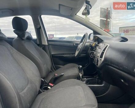 Хендай и20 2011 в Львове на Automoto.ua Серый Хендай и20, объемом двигателя 1.2 л и пробегом 184 тыс. км за 5990 $, фото 36 на Automoto.ua