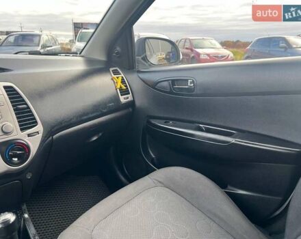 Хендай и20 2011 в Львове на Automoto.ua Серый Хендай и20, объемом двигателя 1.2 л и пробегом 184 тыс. км за 5990 $, фото 28 на Automoto.ua