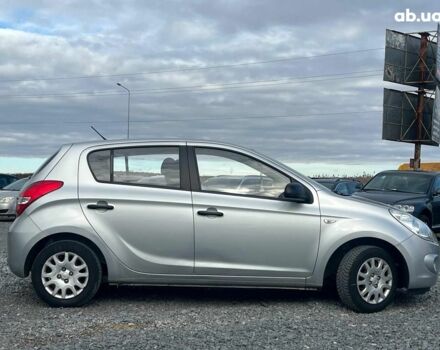 Хендай и20 2011 в Львове на Automoto.ua Серый Хендай и20, объемом двигателя 1.2 л и пробегом 184 тыс. км за 5990 $, фото 9 на Automoto.ua