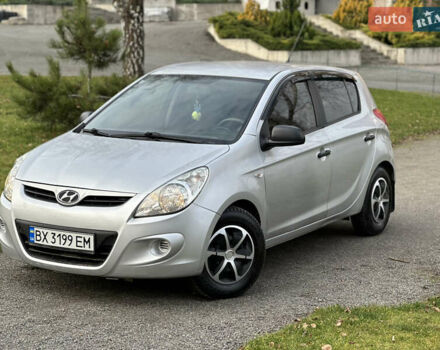 Серый Хендай и20, объемом двигателя 1.4 л и пробегом 273 тыс. км за 4999 $, фото 1 на Automoto.ua