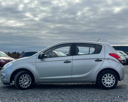 Серый Хендай и20, объемом двигателя 1.2 л и пробегом 184 тыс. км за 5990 $, фото 3 на Automoto.ua