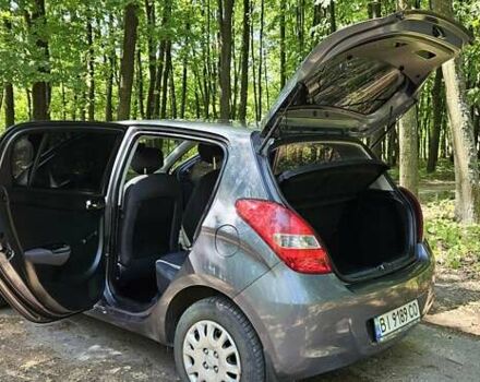 Серый Хендай и20, объемом двигателя 1.4 л и пробегом 230 тыс. км за 6500 $, фото 8 на Automoto.ua