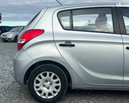 Хендай и20 2011 в Львове на Automoto.ua Серый Хендай и20, объемом двигателя 1.2 л и пробегом 184 тыс. км за 5990 $, фото 10 на Automoto.ua