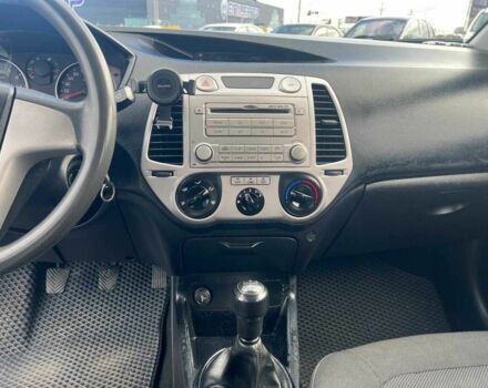 Серый Хендай и20, объемом двигателя 1.2 л и пробегом 184 тыс. км за 5990 $, фото 22 на Automoto.ua