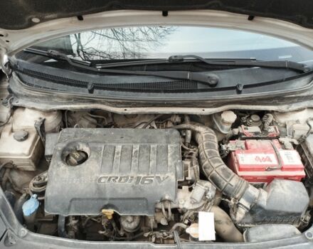 Серый Хендай и20, объемом двигателя 1.4 л и пробегом 274 тыс. км за 5000 $, фото 7 на Automoto.ua