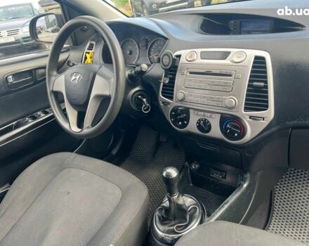 Хендай и20 2011 в Львове на Automoto.ua Серый Хендай и20, объемом двигателя 1.2 л и пробегом 184 тыс. км за 5990 $, фото 37 на Automoto.ua