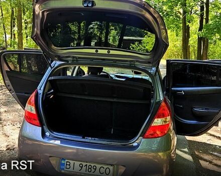 Серый Хендай и20, объемом двигателя 1.4 л и пробегом 230 тыс. км за 6500 $, фото 8 на Automoto.ua