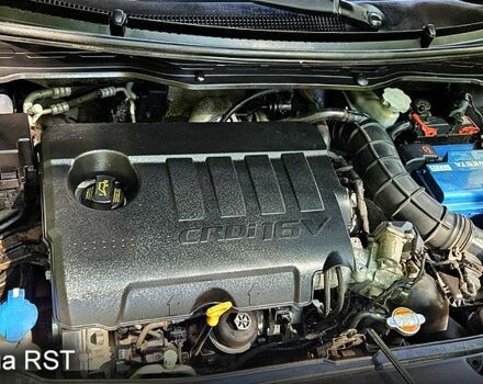 Серый Хендай и20, объемом двигателя 1.4 л и пробегом 230 тыс. км за 6500 $, фото 2 на Automoto.ua