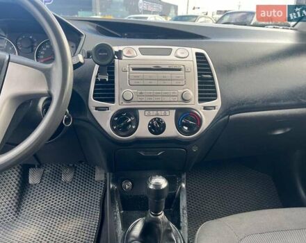 Хендай и20 2011 в Львове на Automoto.ua Серый Хендай и20, объемом двигателя 1.2 л и пробегом 184 тыс. км за 5990 $, фото 22 на Automoto.ua