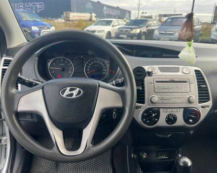 Серый Хендай и20, объемом двигателя 1.2 л и пробегом 184 тыс. км за 5990 $, фото 19 на Automoto.ua