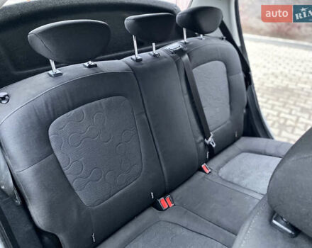 Серый Хендай и20, объемом двигателя 1.4 л и пробегом 275 тыс. км за 4999 $, фото 39 на Automoto.ua