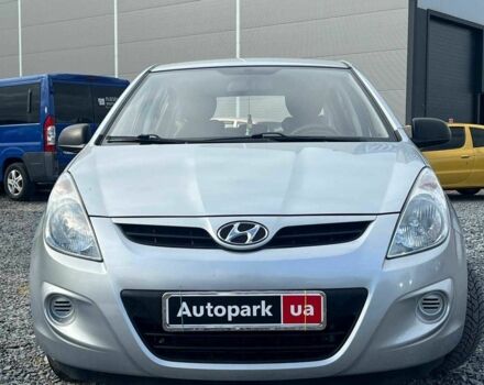 Серый Хендай и20, объемом двигателя 1.2 л и пробегом 184 тыс. км за 5990 $, фото 1 на Automoto.ua