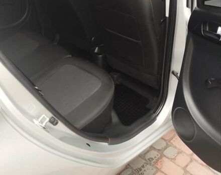 Серый Хендай и20, объемом двигателя 1.12 л и пробегом 172 тыс. км за 6800 $, фото 11 на Automoto.ua