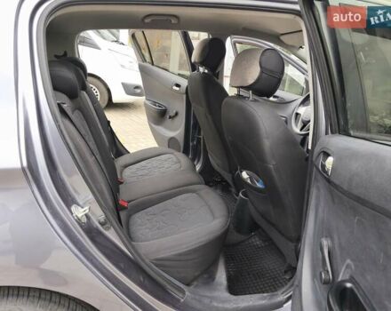 Хендай и20 2012 в Днепре (Днепропетровске) на Automoto.ua Серый Хендай и20, объемом двигателя 1.25 л и пробегом 90 тыс. км за 6450 $, фото 13 на Automoto.ua