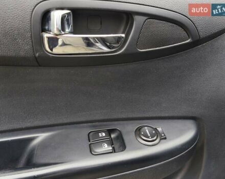 Хендай и20 2012 в Днепре (Днепропетровске) на Automoto.ua Серый Хендай и20, объемом двигателя 1.25 л и пробегом 90 тыс. км за 6450 $, фото 11 на Automoto.ua