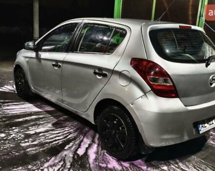 Серый Хендай и20, объемом двигателя 1.25 л и пробегом 227 тыс. км за 3999 $, фото 8 на Automoto.ua