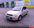 Серый Хендай и20, объемом двигателя 1.2 л и пробегом 320 тыс. км за 4600 $, фото 1 на Automoto.ua